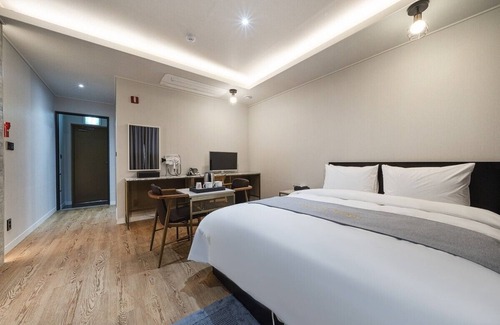 Dongtan Hotel | Fine Hotel