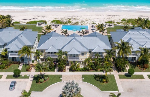Jimmy Hill Villa | Finest Beachfront on the Island