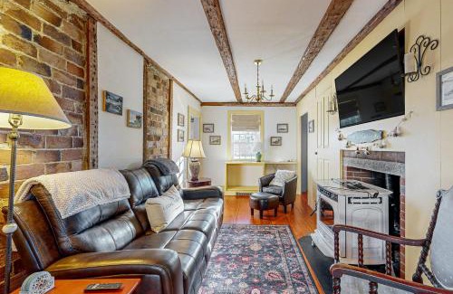 Wiscasset Apartment | Finest Kind