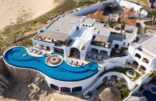 Pedregal Villa | Finest Luxury, All-Inclusive Private Resort Villa, La Datcha in Pedregal