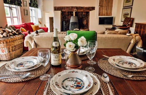 Monmouth House | Finest Retreats - Beili Glas Cottage