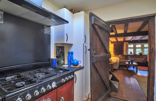 Dormansland Cottage | Finest Retreats | Bracken