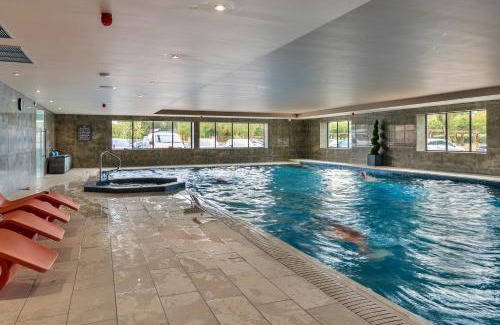 Cambridge Ski Chalet | Finest Retreats - Cambridge Luxury Lodge