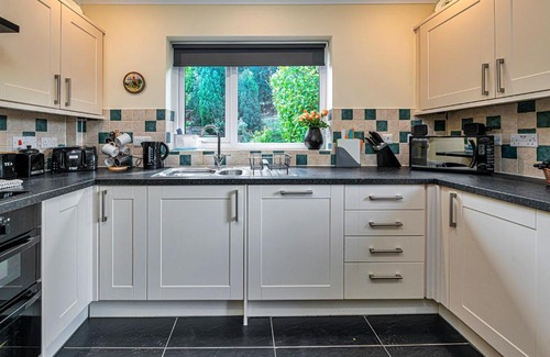 Dyserth House | Finest Retreats - Cesail Y Mynydd