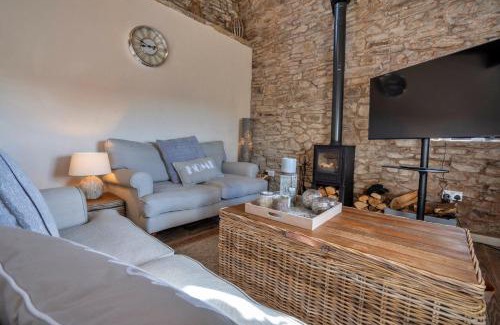 Buxton House | Finest Retreats - End Barn at Blackclough Farm