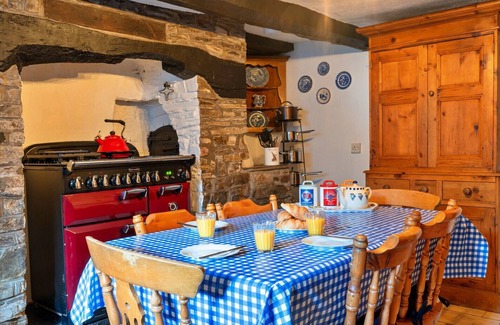 Chittlehampton Cottage | Finest Retreats - Hope Thatch