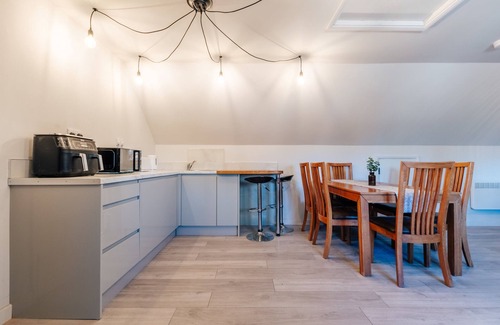 Little Stukeley Cottage | Finest Retreats - Hazel Rose Cottage