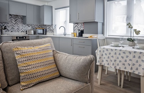 Muston Apartment | Finest Retreats | No.11, Belle House
