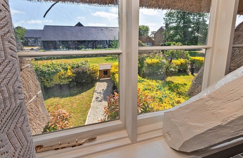 Roxton Cottage | Finest Retreats | Pemberley Cottage