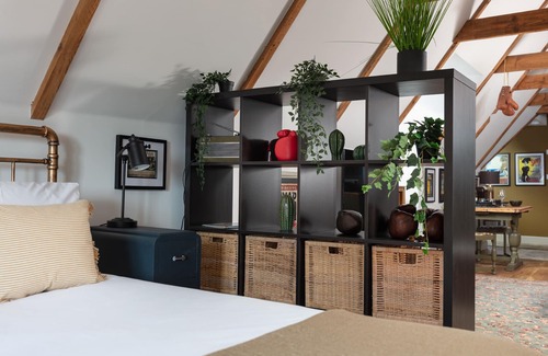 Par Apartment | Finest Retreats | Queensbury Loft