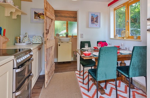 Stoney Stretton Ski Chalet | Finest Retreats | Shrawardine Train Carriage