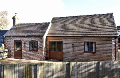 Wollerton House | Finest Retreats - Shropshire Cottage, 2 bedrooms, sleeps 3