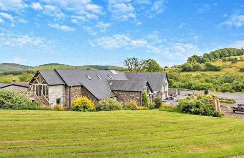 Devils Bridge Cottage | Finest Retreats - The Welsh Barn