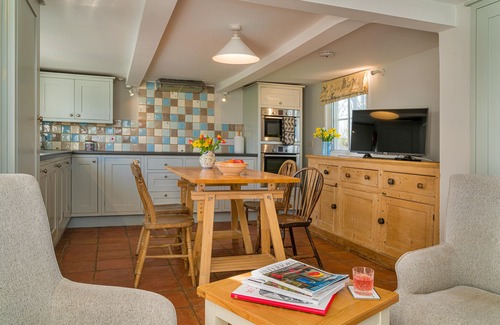 Newmarket Cottage | Finest Retreats | The West Wing at Gypsy Hall