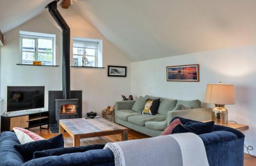 Portloe House | Finest Retreats - The Old Store