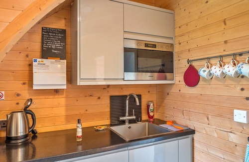 Shoscombe Apartment | Finest Retreats | The Pods
