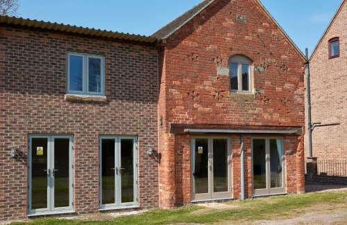 Dalbury Lees House | Finest Retreats - The Pig Barn