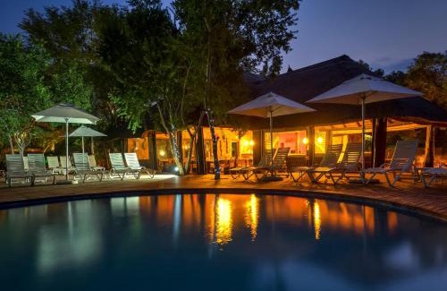 Beestekraal Cabin | Finfoot Lake Reserve by Dream Resorts