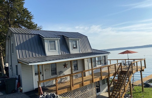 Seneca Falls Cottage | Finger Lakes Spectacular Cayuga Water Front Private & Super Clean! Best Location