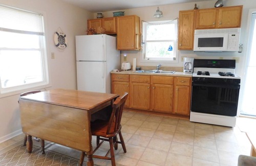 Cayuga Cottage | Finger Lakes -Sunset Cottage on beautiful Cayuga Lake! -Blue
