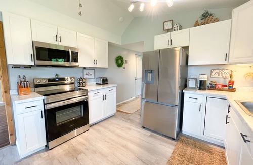 Van Etten Apartment | Finger Lakes Sunset View near Ithaca and Watkins Glen