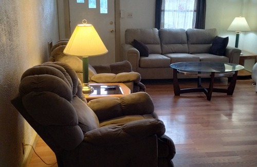 Painted Post House | Finger Lakes wine country! Minutes to all the fun! NASCAR! Corning Glass Museum!