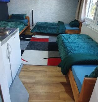 Finkenwerder Apartment | Finkenwerder Ferienwohnung Larisa's Nr 12 - Mit Parkplatz