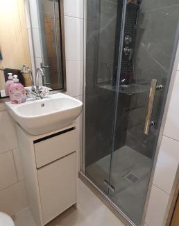Finkenwerder Apartment | Finkenwerder Ferienwohnung Larisa's Nr 12 - Mit Parkplatz