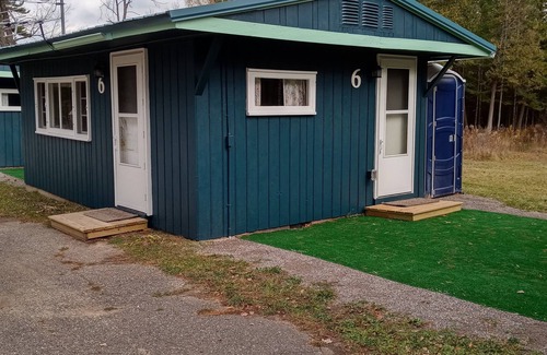 Grayling Cabin | Finley's Riverside Cabins