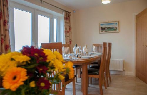 Strabane House | Finn Cottage