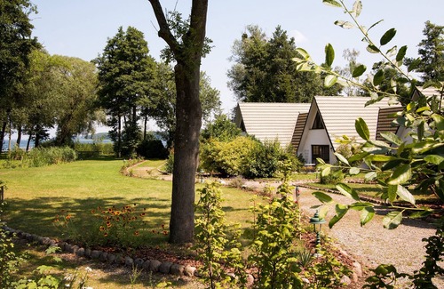 Zippendorf Apartment | Finnhütte am Schweriner See - House 3 - barrier-free - A house by the lake -