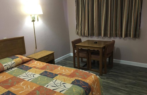 St. James Hotel | Finns Motel