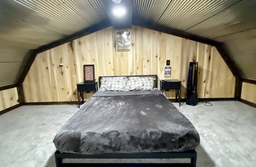 Wynnburg Cabin | Fins-N-Feathers- family friendly with boat parking-ramps within minutes