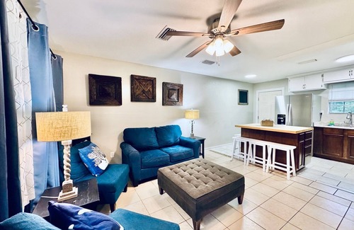 Milton House | Fins to the Left on Blackwater River - 35 mins to the Beach