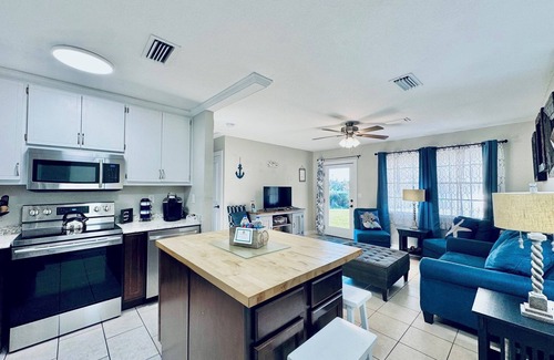 Milton House | Fins to the Left on Blackwater River - 35 mins to the Beach