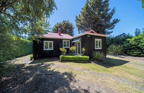 Te Anau House | Fiordland Hideaway - Te Anau Holiday Home
