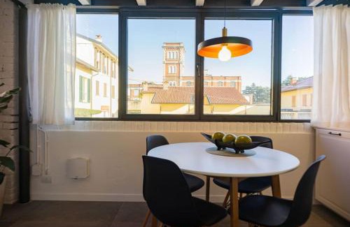 Lomazzo House | Fiori e Spezie