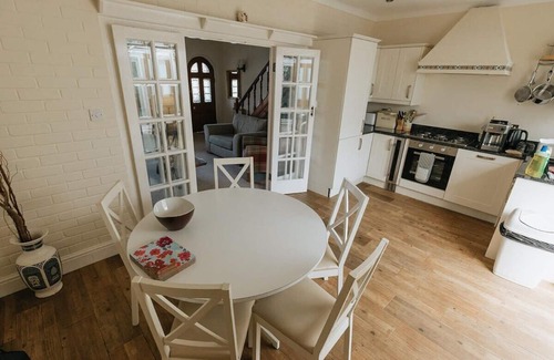 Penrhyn Bay House | FIR TREE COTTAGE/COSY 3 BED COTTAGE IN PENRHYN BAY WITH SEA VIEWS, ACCESS TO