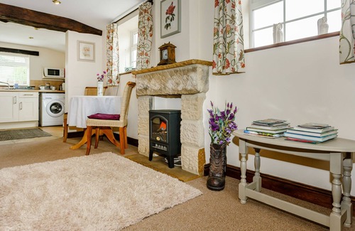 Ripley Cottage | Fir Tree Stables