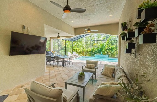 Naples House | Firano- Martino Circle