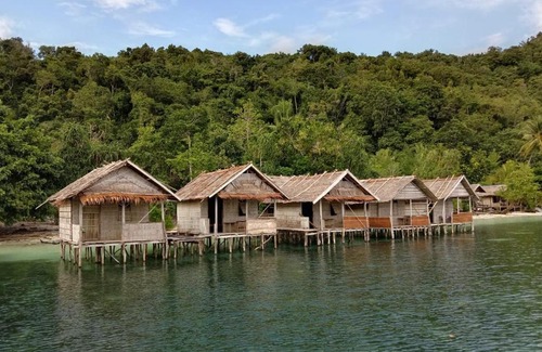 Mansuar Island House | Firdas Homestay
