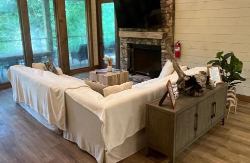 Demorest House | Fire Fly Retreat Cabin