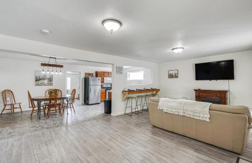 Lake Ozark House | Fire Pit and Grill Pet-Friendly Lake Ozark Cabin!