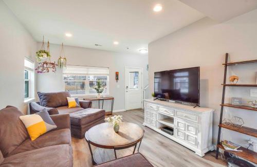 Dupont House | Fire Pit and Shuffleboard Suburban Denver Home