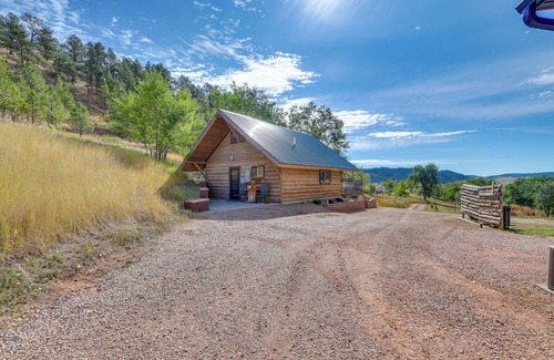 Rapid City Apartment | Fire Pit & Black Hills Views: Rapid City Cabin