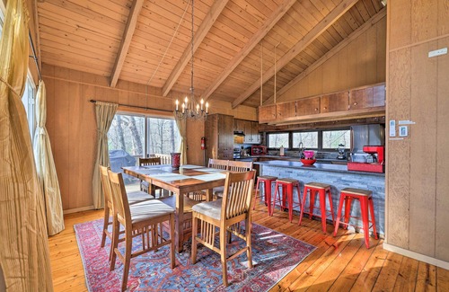 East Stroudsburg Cottage | Fire Pit & Grill: Lakefront Poconos Cottage!