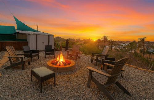 Lincoln Acres House | Fire Pit, Hot Tub, Theater, Deck, Downtown Oasis