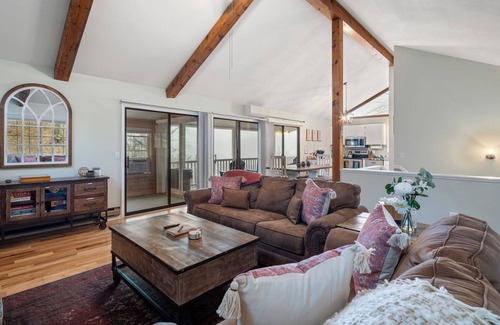 Maggie Valley Cabin | Fire Pit, Hot Tub and Amazing Views!
