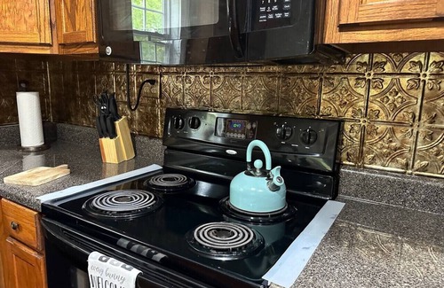 Mentone House | Fire Pit I Pond l Trails l Private