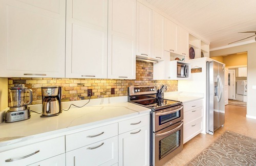 Texanna House | Fire Pit + Stunning Views: Lake Eufaula Retreat!